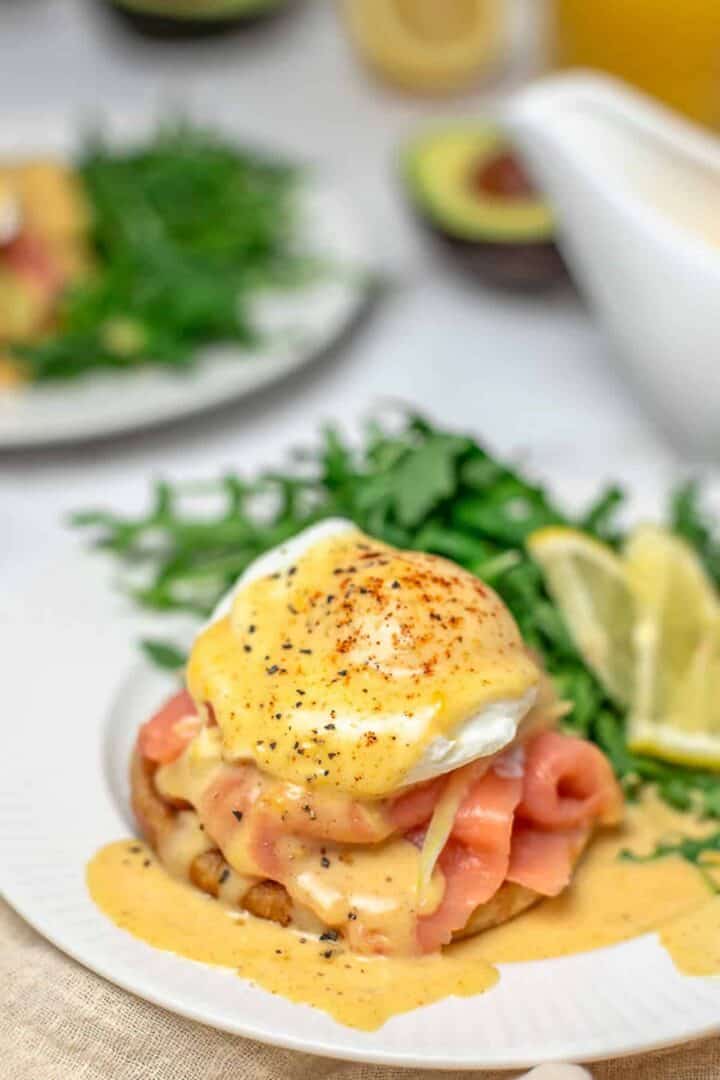 Salmon Avocado Eggs Benedict (Eggs Royale) The Yummy Bowl
