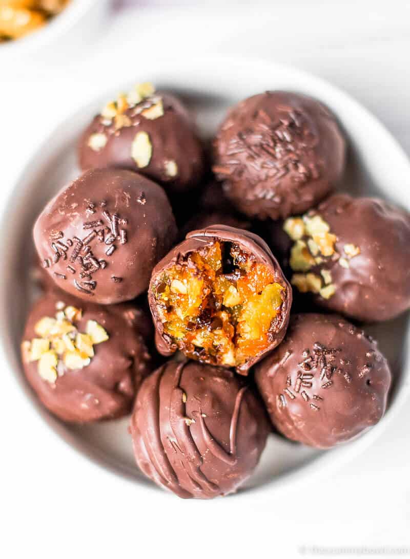 No Bake Chocolate Energy Bites with Dried Fruit