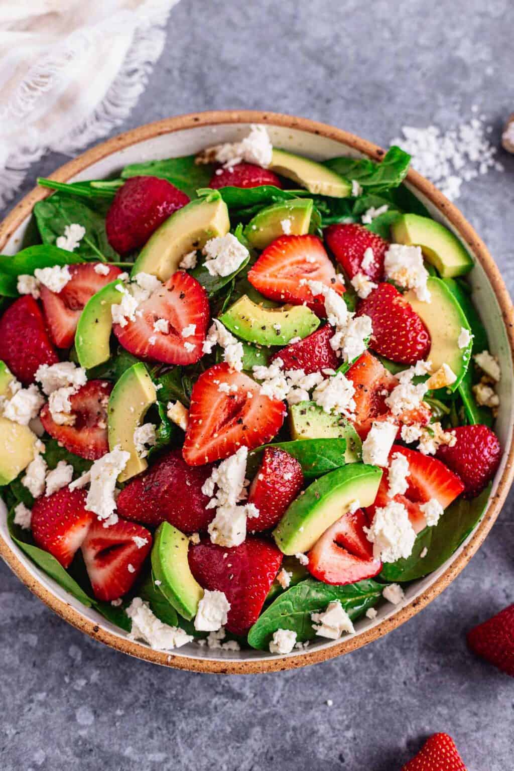 Spinach Strawberry Salad With Feta - The Yummy Bowl