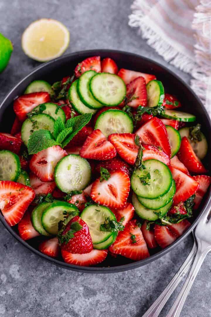 Cucumber Strawberry Salad (6 Ingredients) - The Yummy Bowl