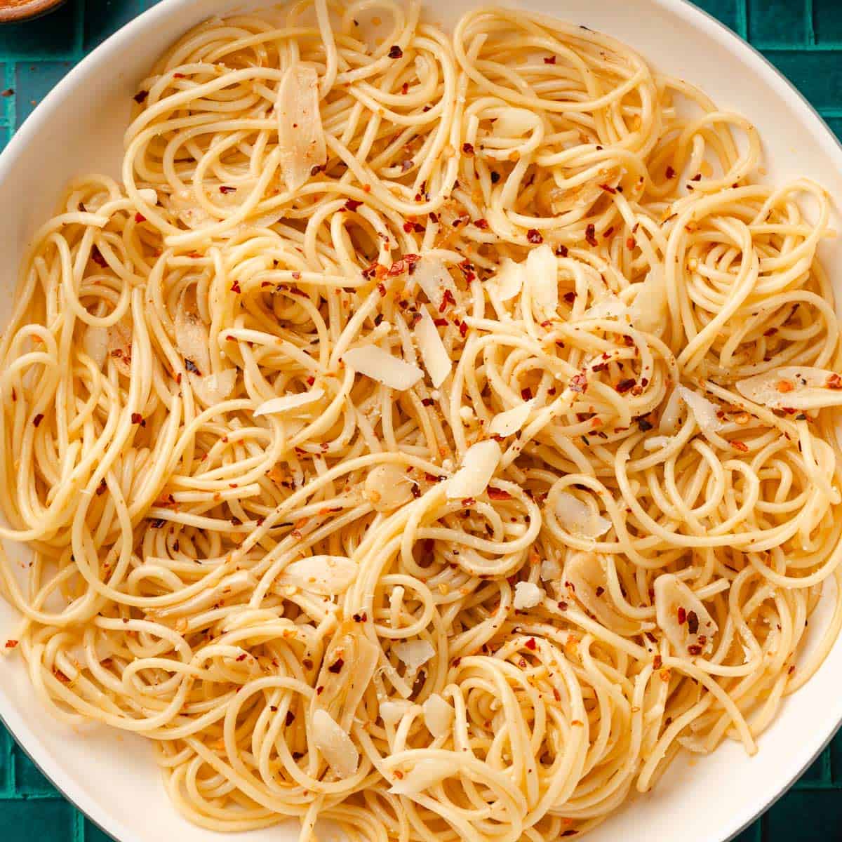 Classic Spaghetti aglio e olio.