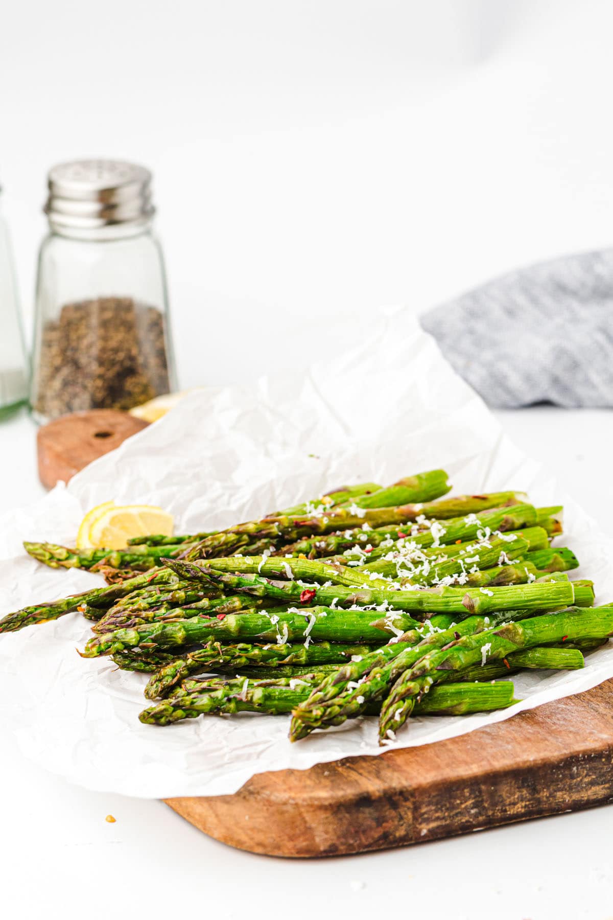 air fryer asparagus.