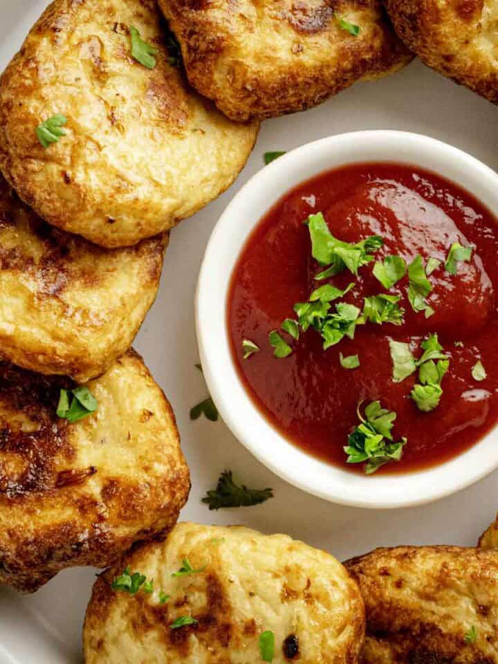Air fryer healthy chicken nuggets.