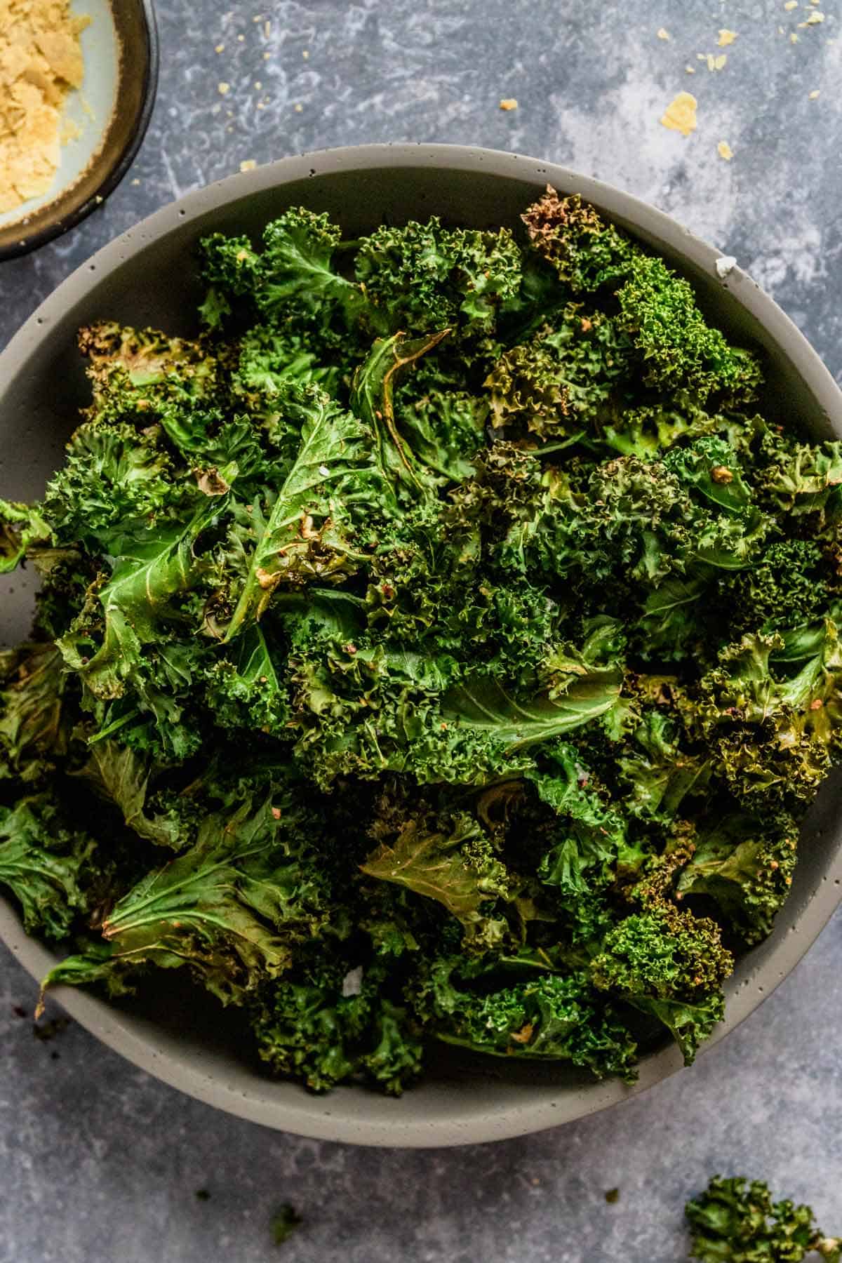 air fryer kale chips in a bowl