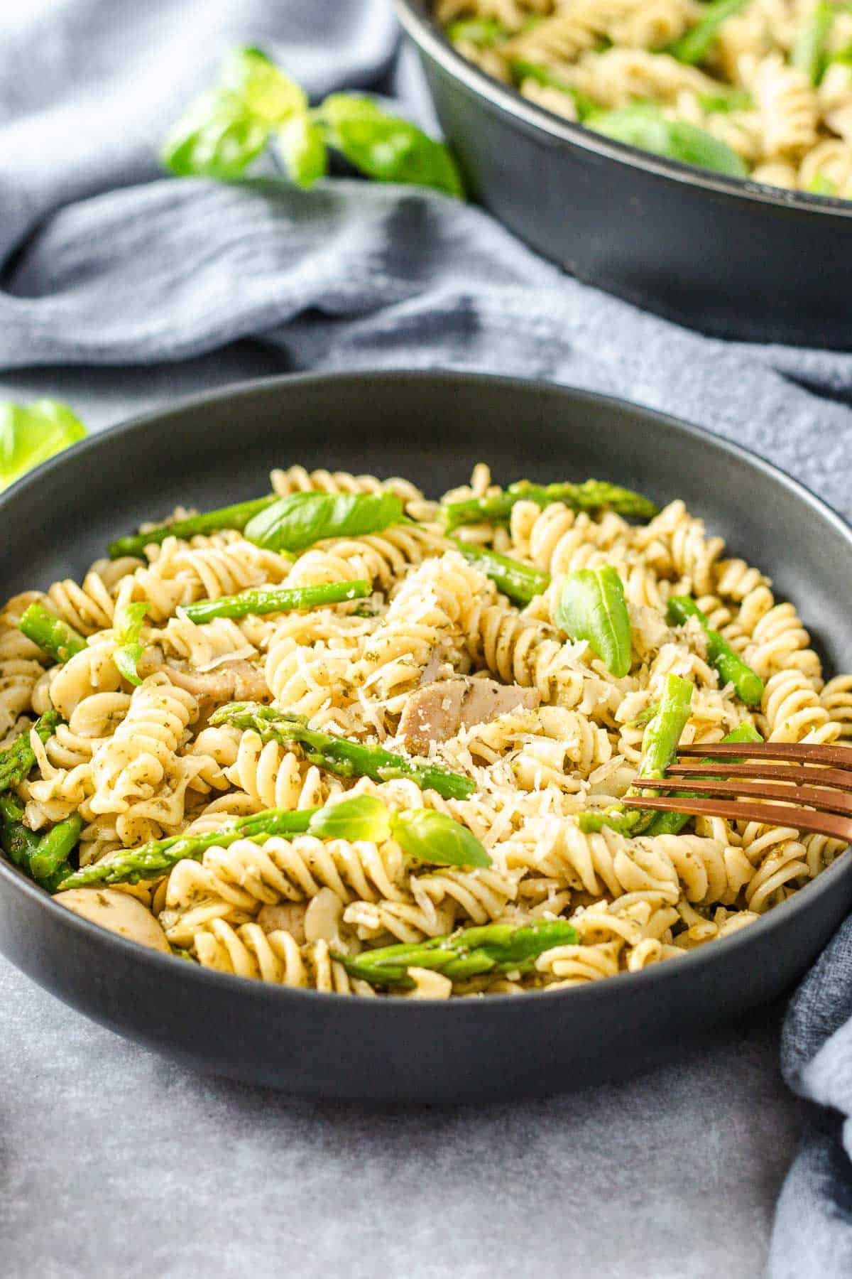 lemon asparagus pasta in skillet