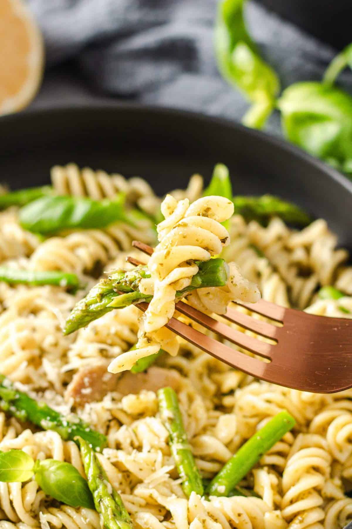 lemon asparagus pasta in skillet