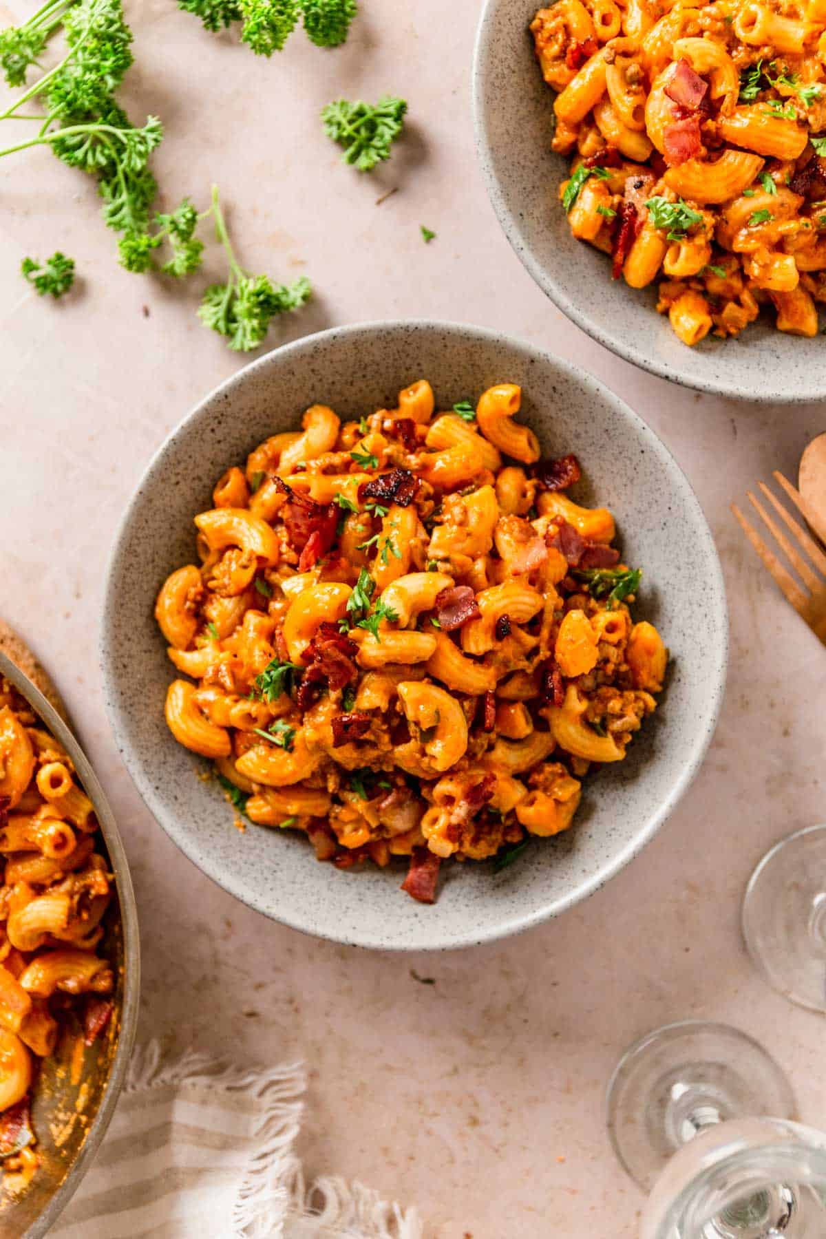 cheeseburger macaroni pasta with beef in a bowl