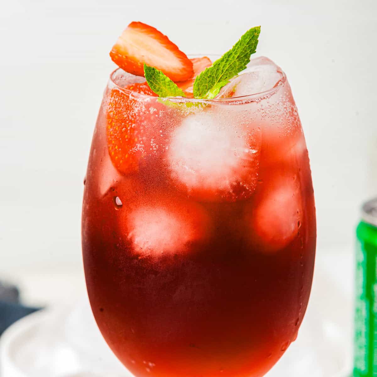 46 Best Holiday Cocktails