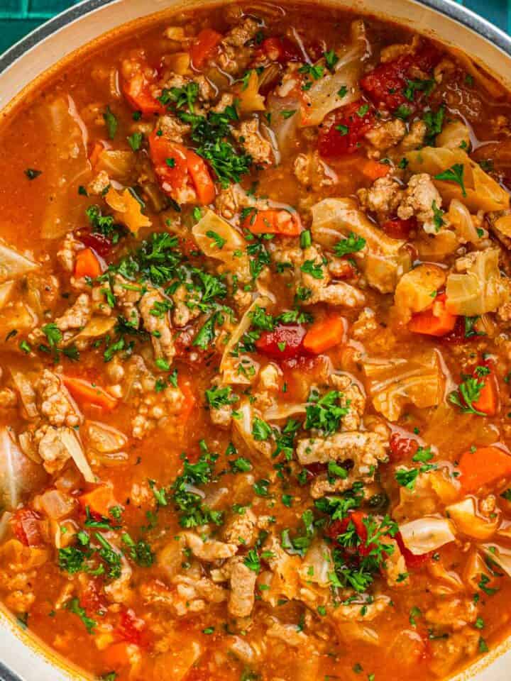 30-minute Cabbage roll soup.