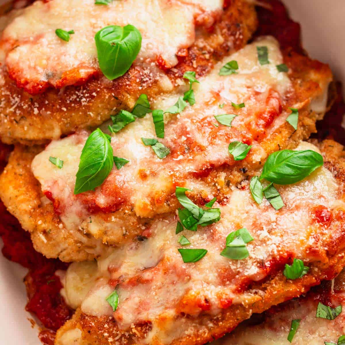 Chicken Parmesan (Baked) - The Yummy Bowl