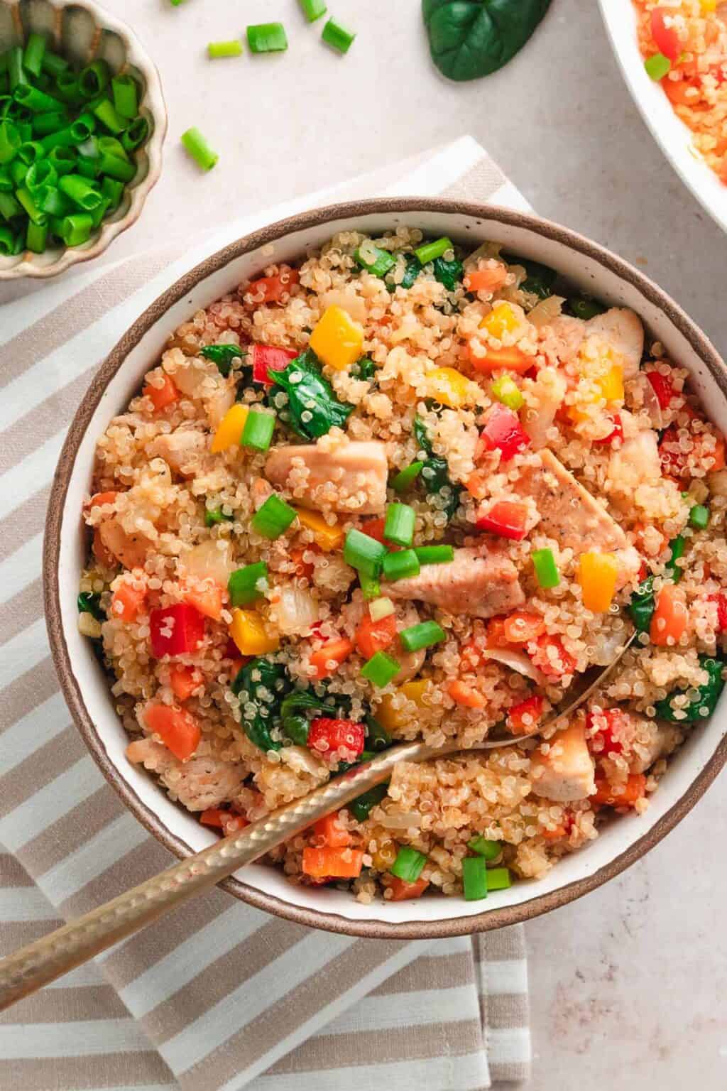 Quinoa Fry Rice This Chicken Quinoa Fried Rice Is My Go-To High-Protein Dinner