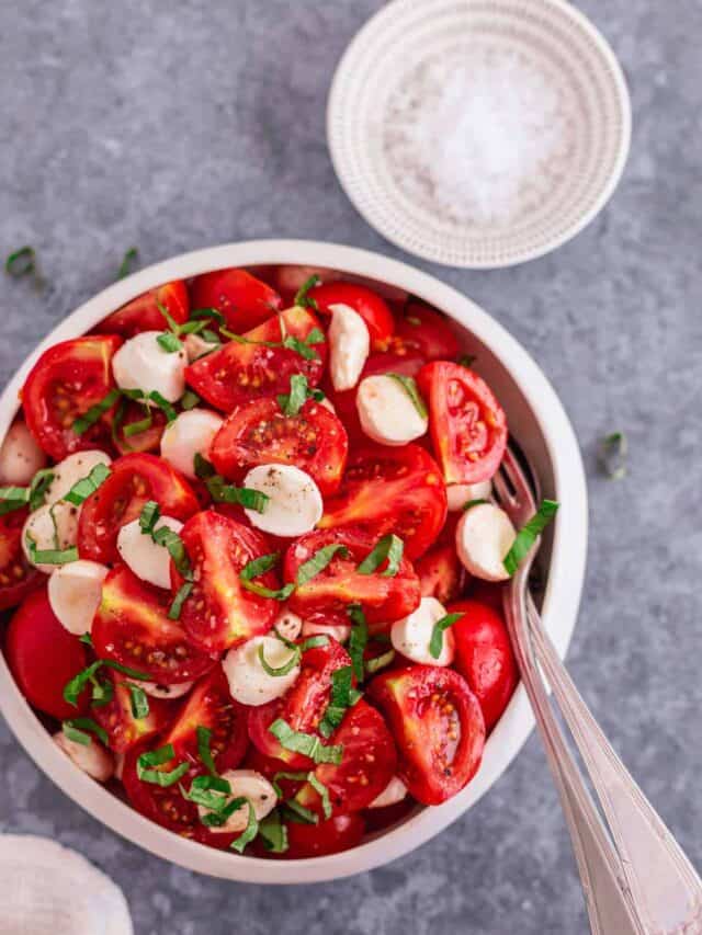 Fresh & Flavorful: Easy Tomato Mozzarella Salad Recipe