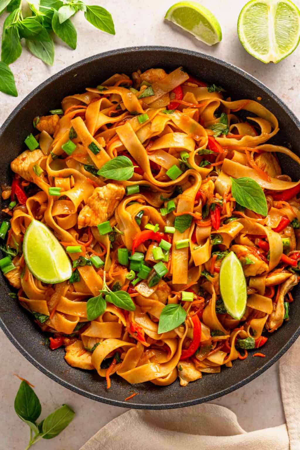 Spicy Drunken Noodles Recipe (Better Than Take-Out!) - The Yummy Bowl