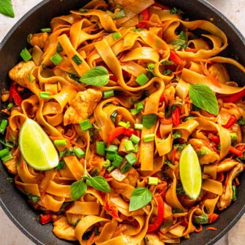 Spicy Drunken Noodles Recipe (Better Than Take-Out!) - The Yummy Bowl