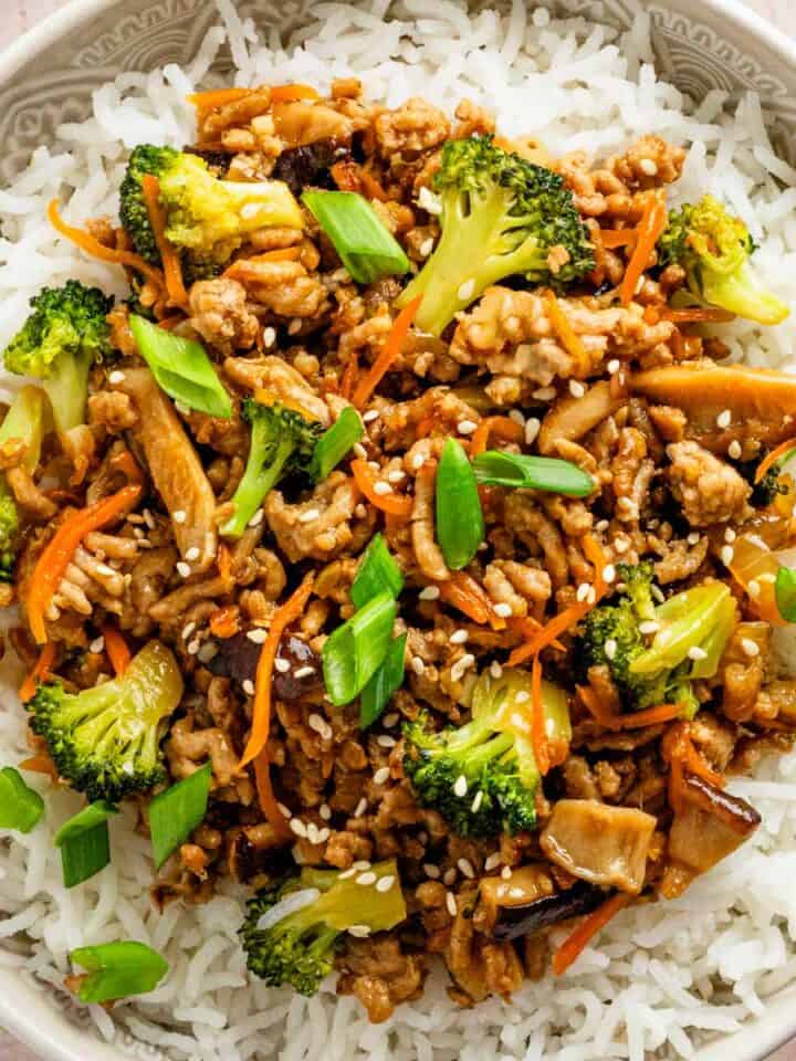 a bowl of ground pork medley with veggies.