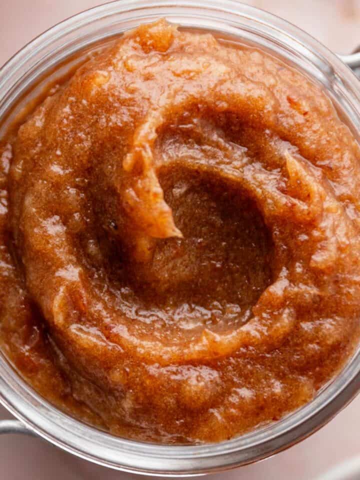date paste in a jar.