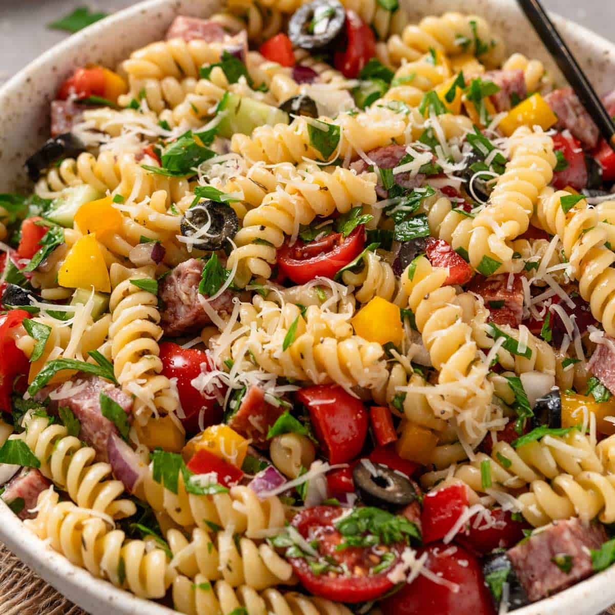 Cold Italian Pasta Salad With Salami - The Yummy Bowl