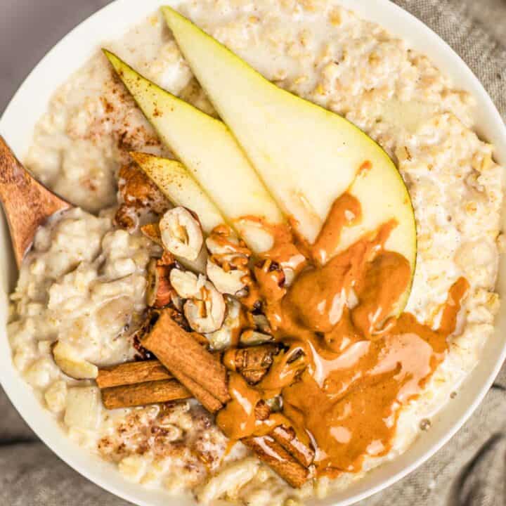 Spiced Pear Porridge Vegan