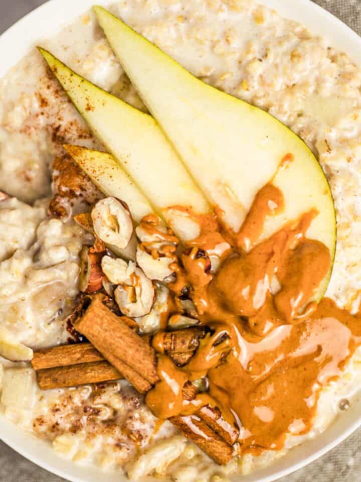 Spiced Pear Porridge Vegan