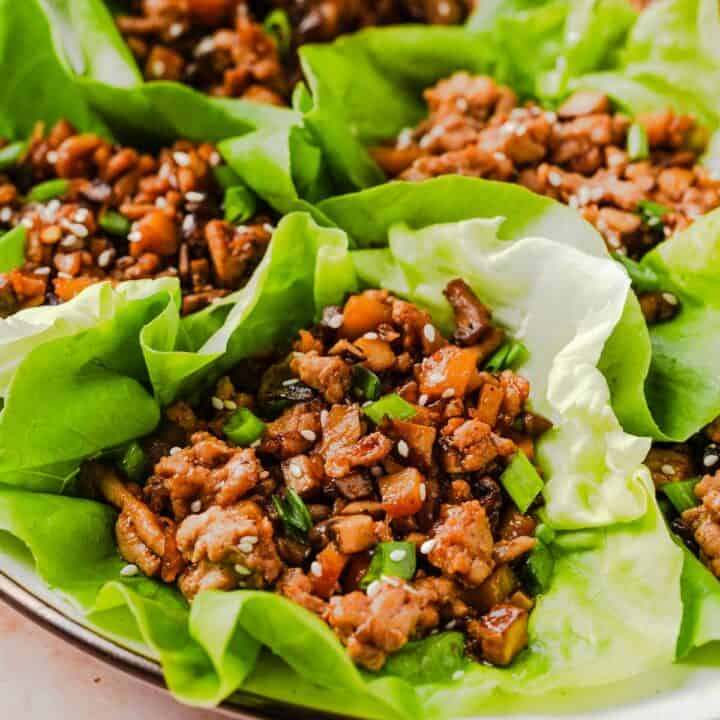 pf chang's lettuce wraps with chicken and water chestnuts.