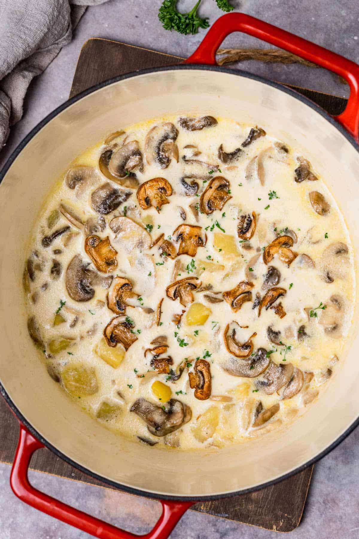 Homemade Cream Of Mushroom Soup is full of flavor and so easy to make yourself from scratch. A great variety of traditional soups and ready in minutes! - The Yummy Bowl