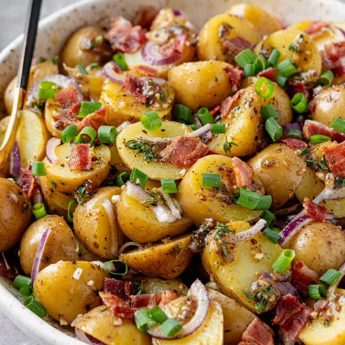 Garlic Herb Potato Salad (no mayo!) + RECIPE VIDEO