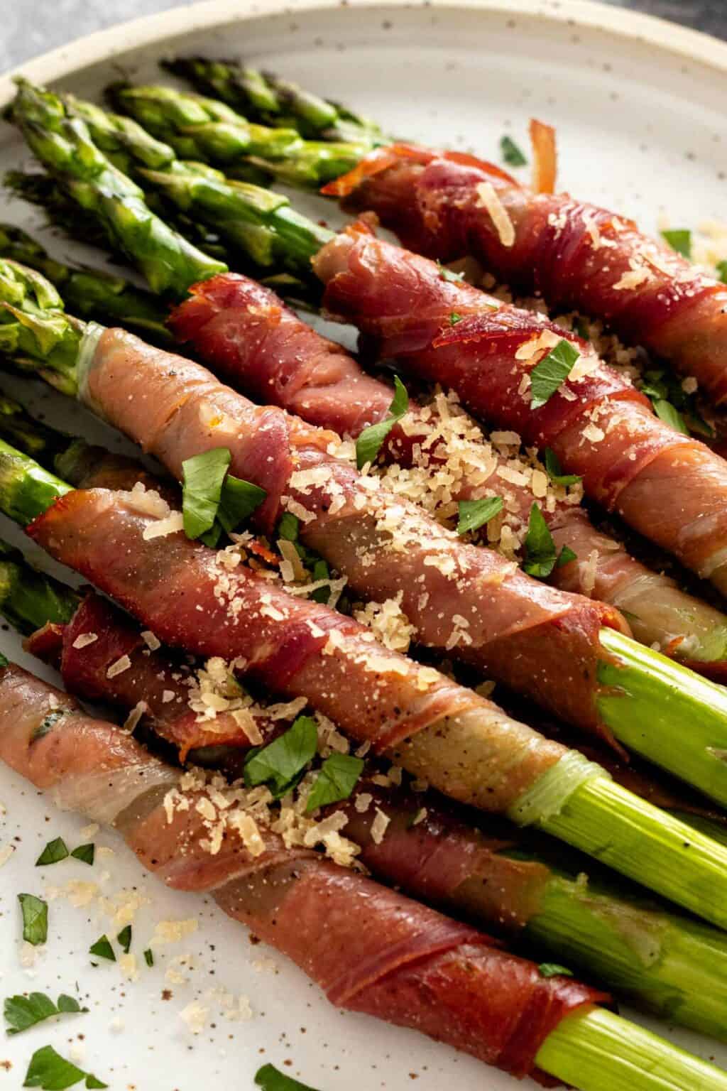 Prosciutto Wrapped Asparagus Is THE BEST Party Appetizer