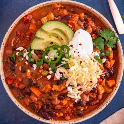 Pumpkin Chili (30-Minutes!) - The Yummy Bowl