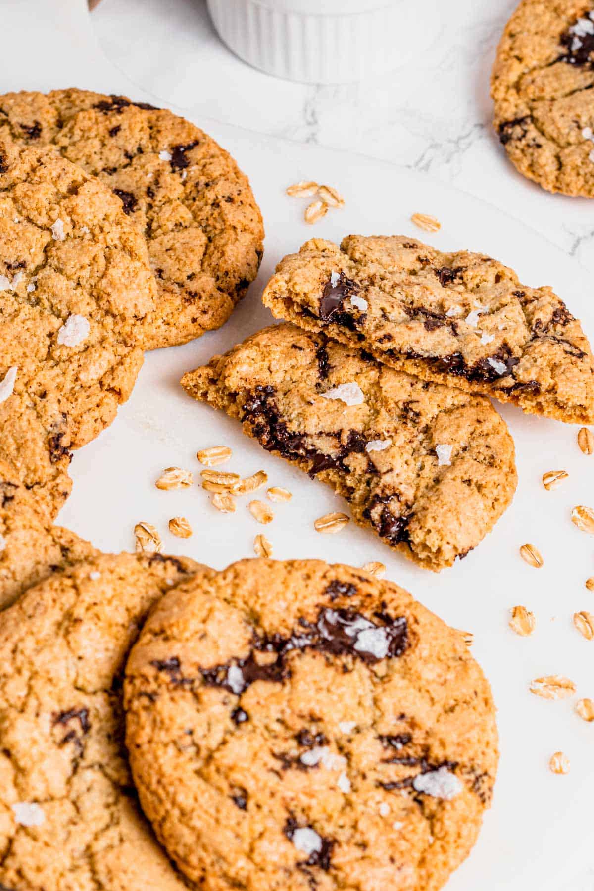gluten free oatmeal cookies with chocolate chips