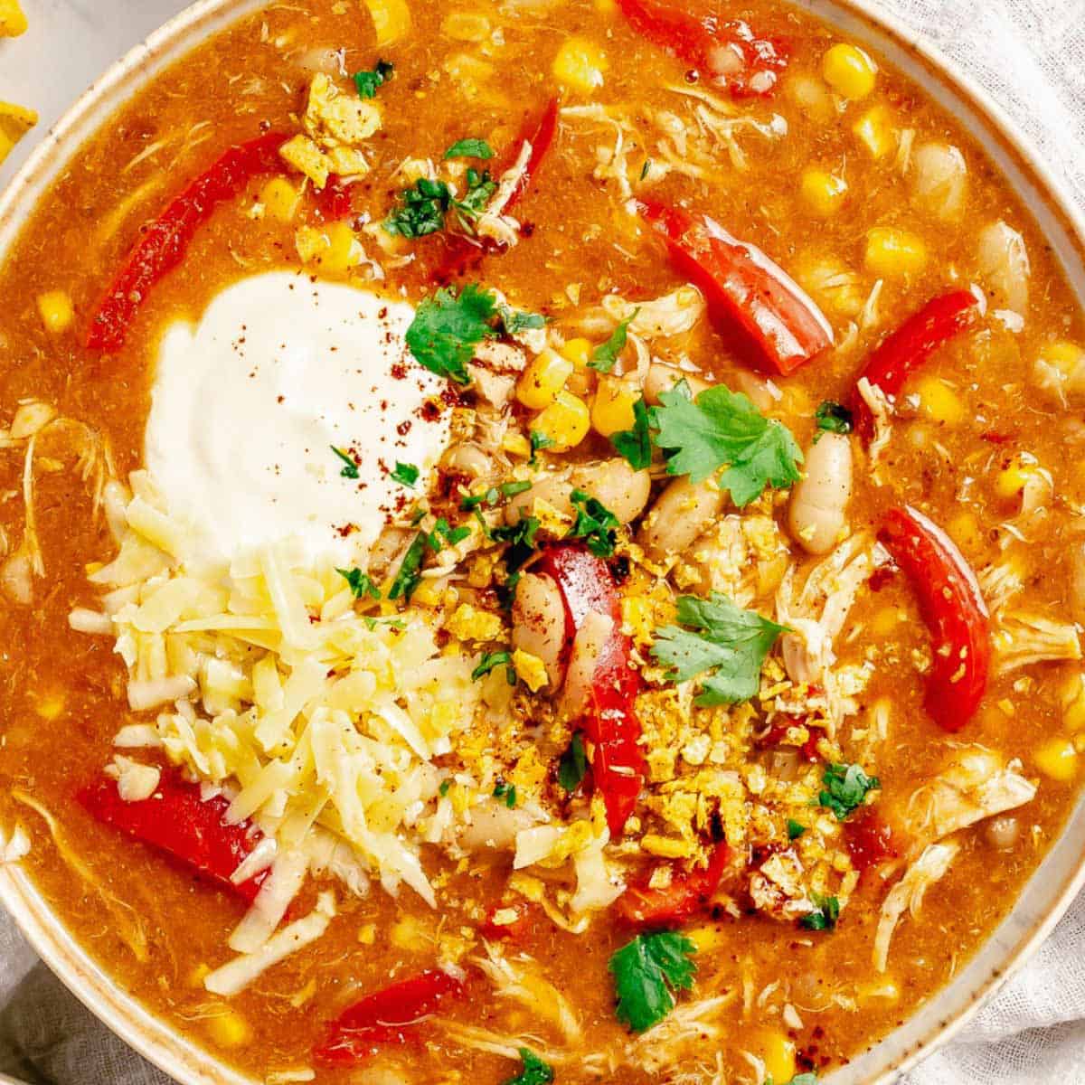 White Bean Chicken Chili - The Yummy Bowl 